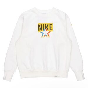 White Nike Crewneck (worn only once or twice)